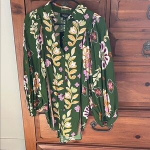 GiGio Green And Yellow Floral Women's Blouse Size Large NWT